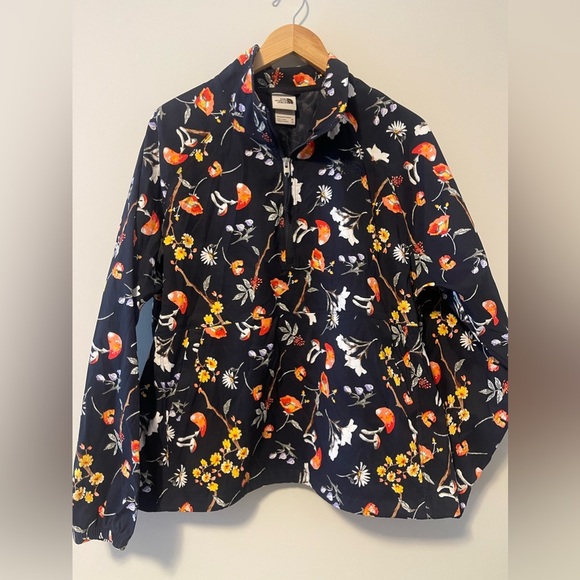 The North Face | Women’s Printed Class V Anorak Windbreaker Pullover Mushroom XL - Picture 2 of 8